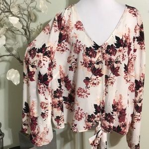 LILY WHITE FLORAL BLOUSE